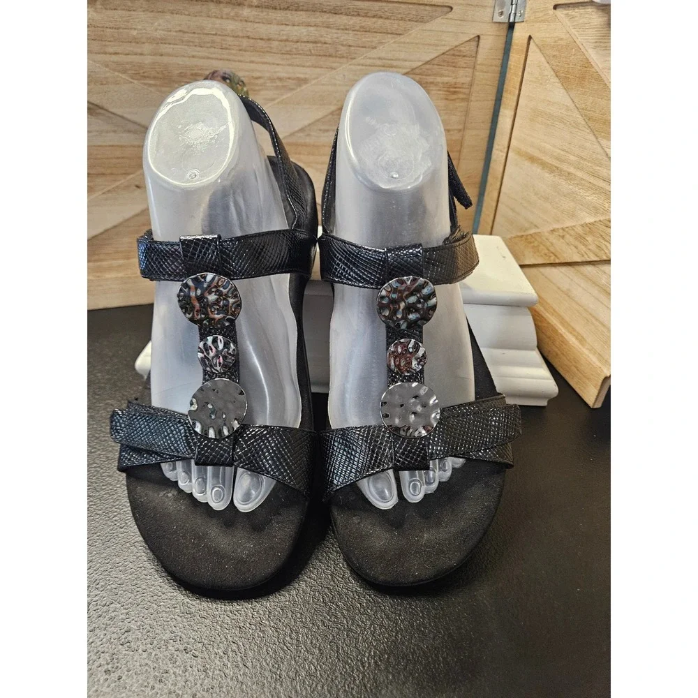 Vionic Slingback Sandals Womens 9.5 Black Farra Metallic Medallion #624